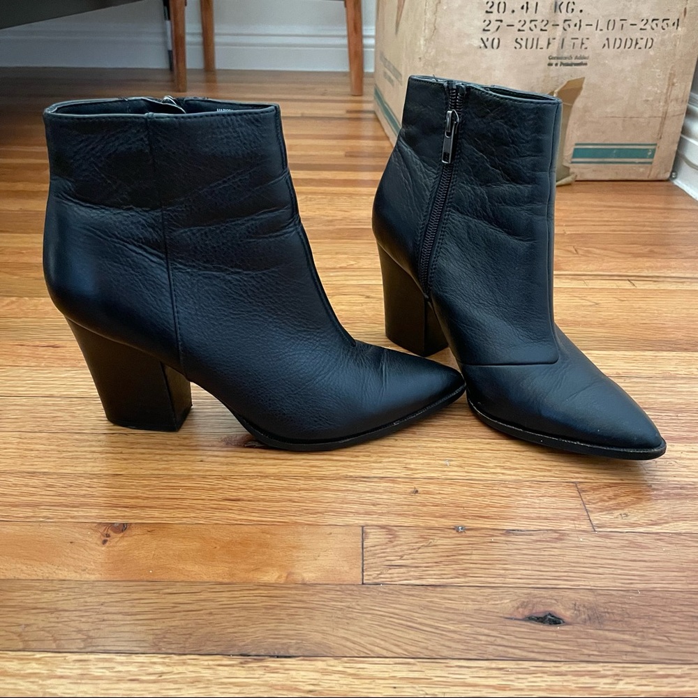 Steve Madden black heel pointed toe boots size 7